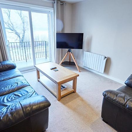 Etive, Beautiful Lochside Apartment With Balcony Форт-Вільям Екстер'єр фото